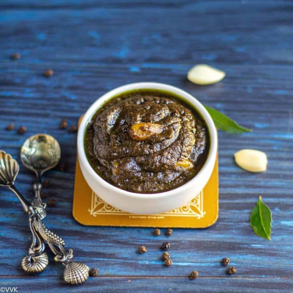 Milahu Kuzhambu | Pepper Sambar | Pepper Garlic Gravy