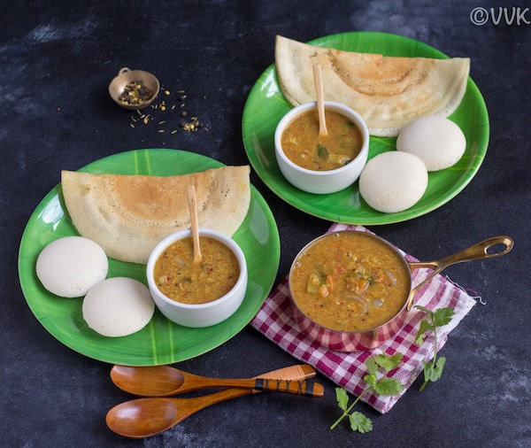 detailed setting of tiffin sambar with idli and dosai