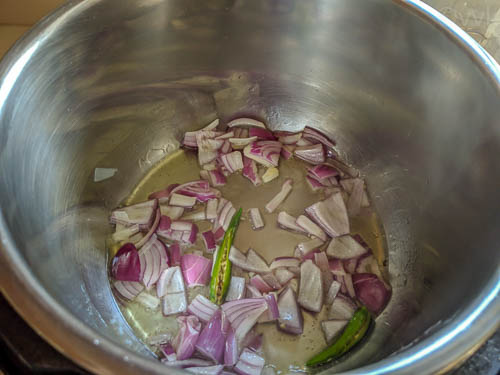 sindhi biryani - adding onion