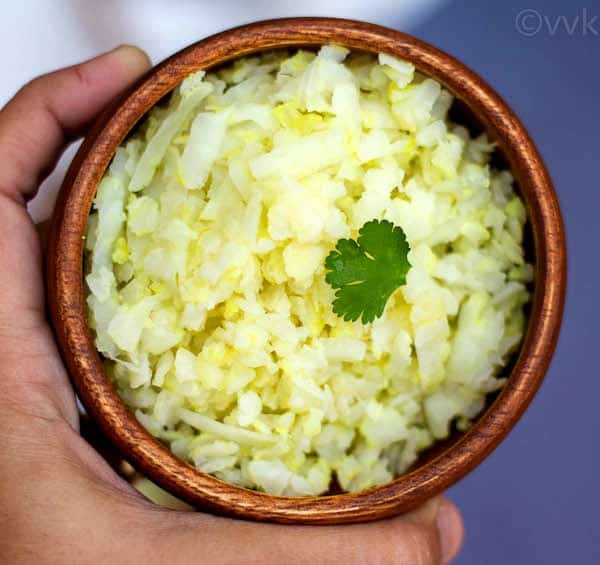 cauli rice in a wooden bowl, close up shot