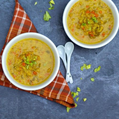 cauliflower soup in two bowls