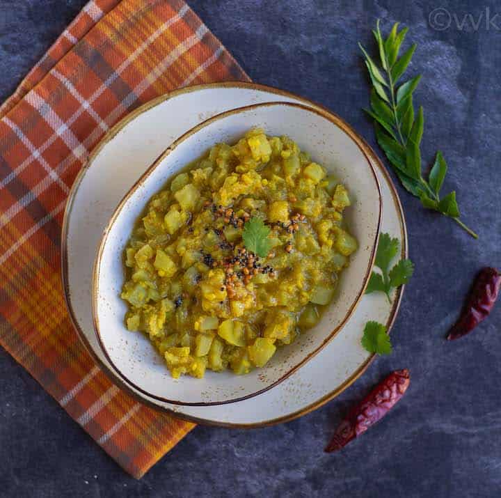 top angle shot of tamil nadu style chow chow kootu