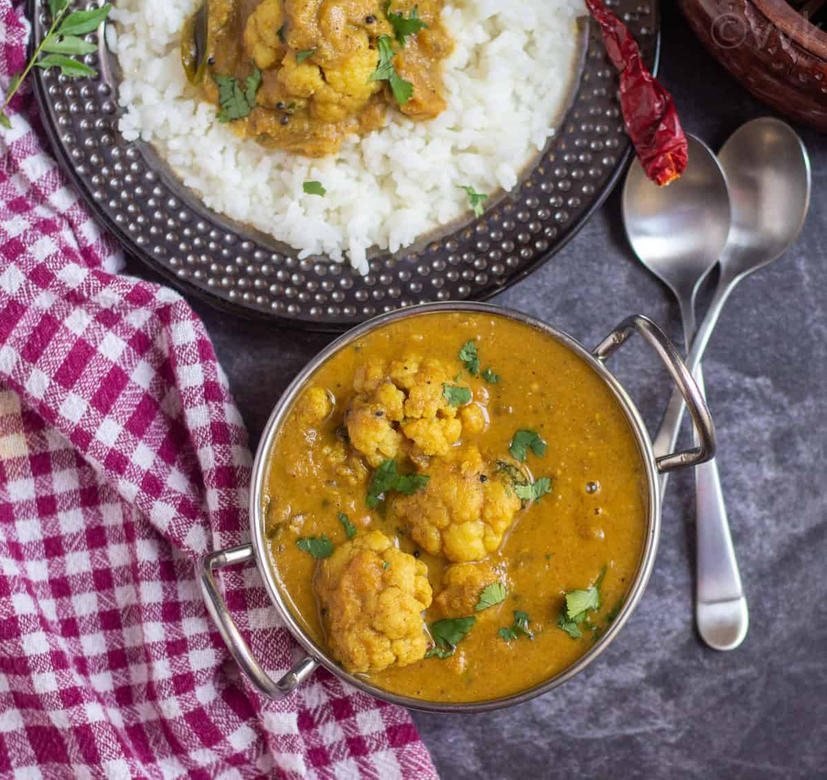 Cauliflower Kurma Kuzhambu Chettinad Style Kuruma Kulambu