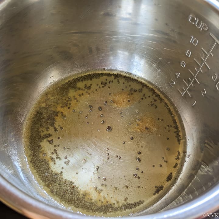 tempering mustard seeds and hing