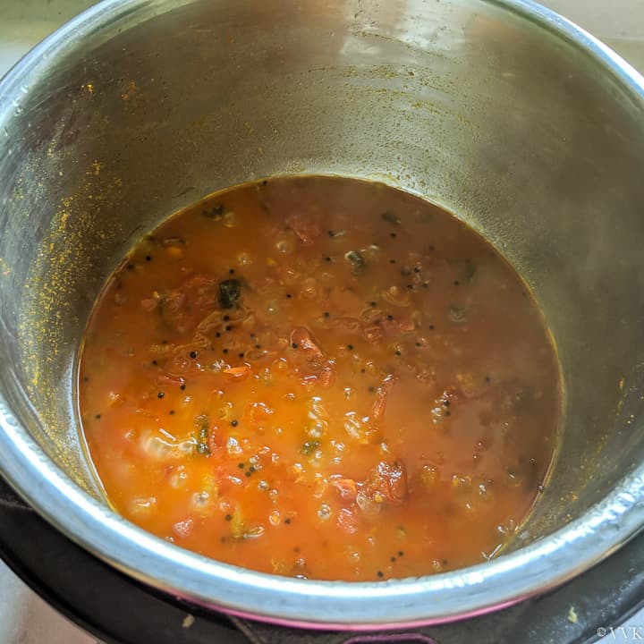 tomato onion relish ready