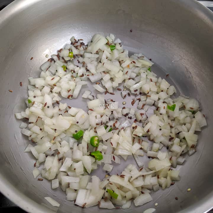 sauteing onions for paratha