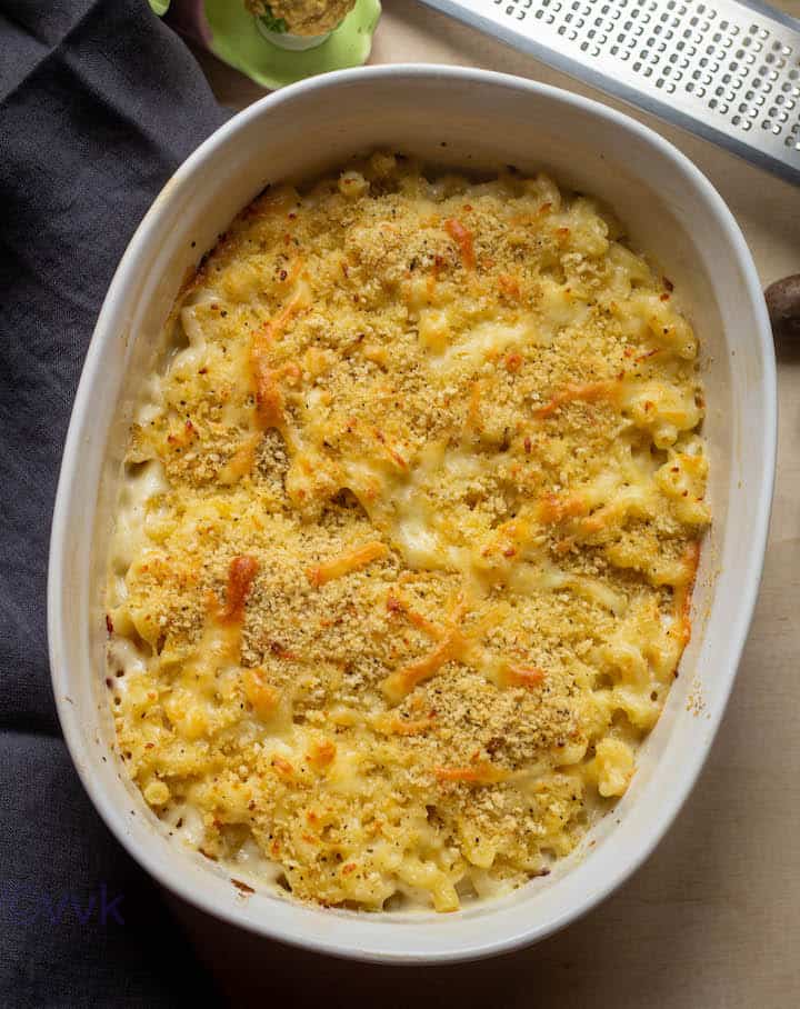 mac and cheese after baking to golden bread crumbs