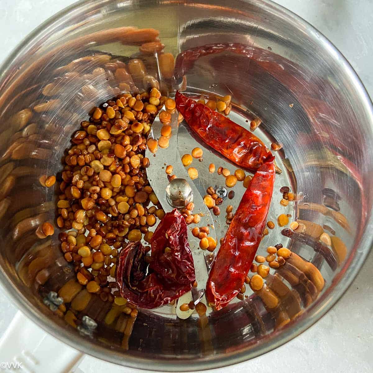 letting the chilies and lentils cool in mixer jar