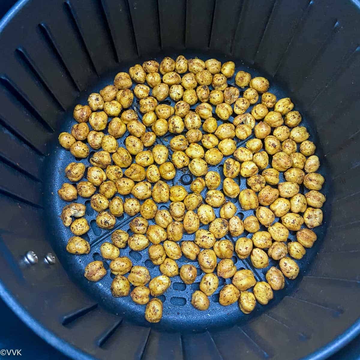 roasted chickpeas after 15 minutes of air frying