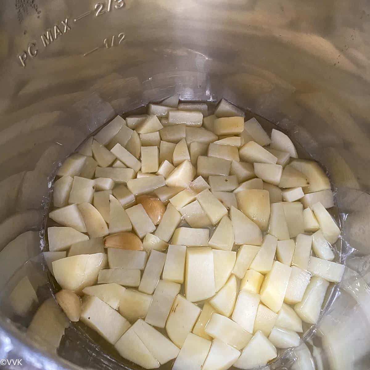 cooked potatoes and garlic