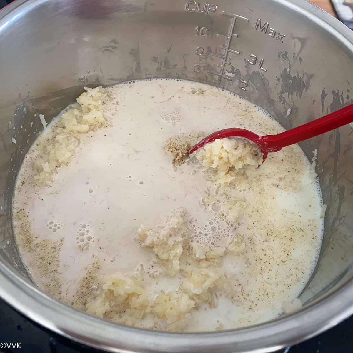 add the ground paste and remaining milk