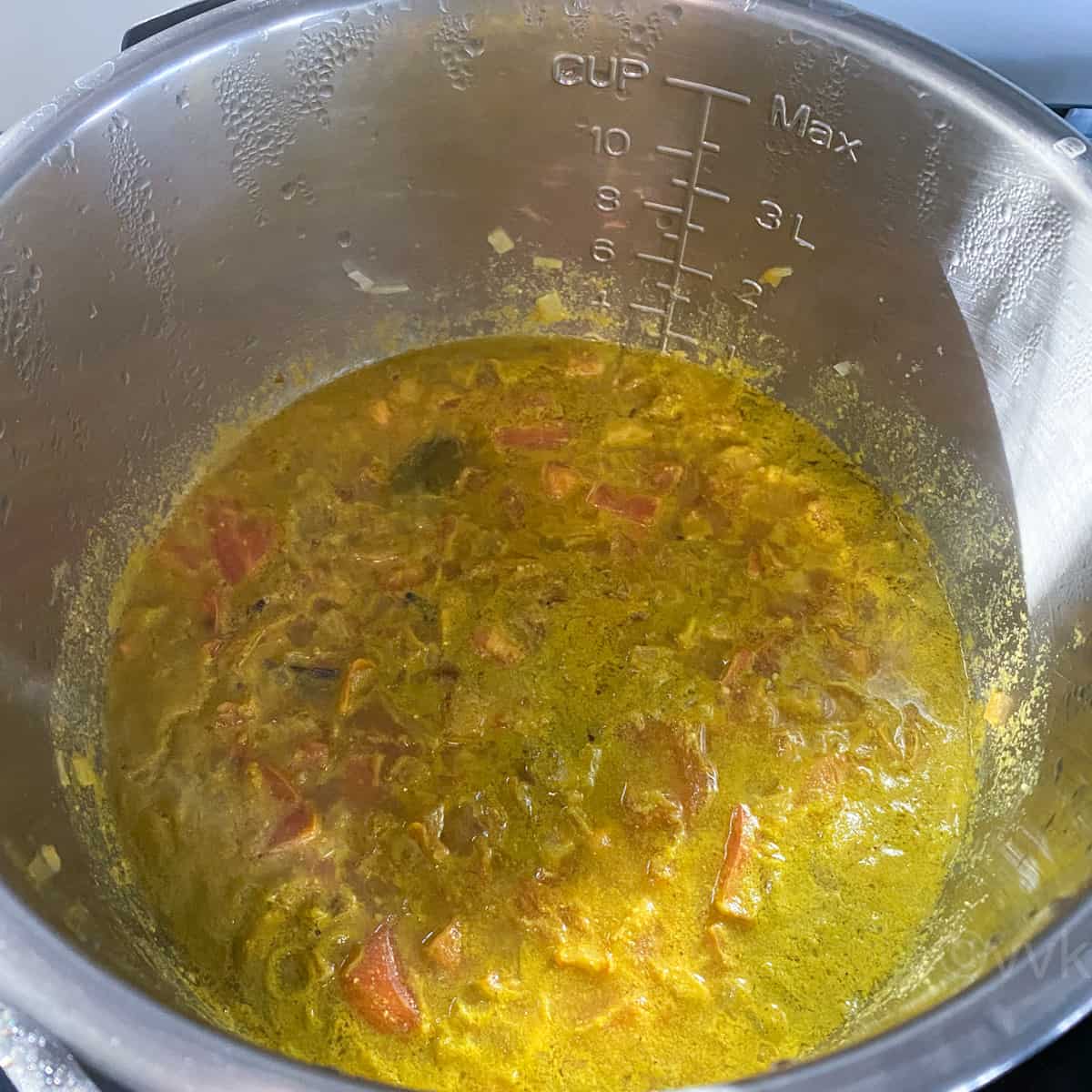 cooked tomato kurma