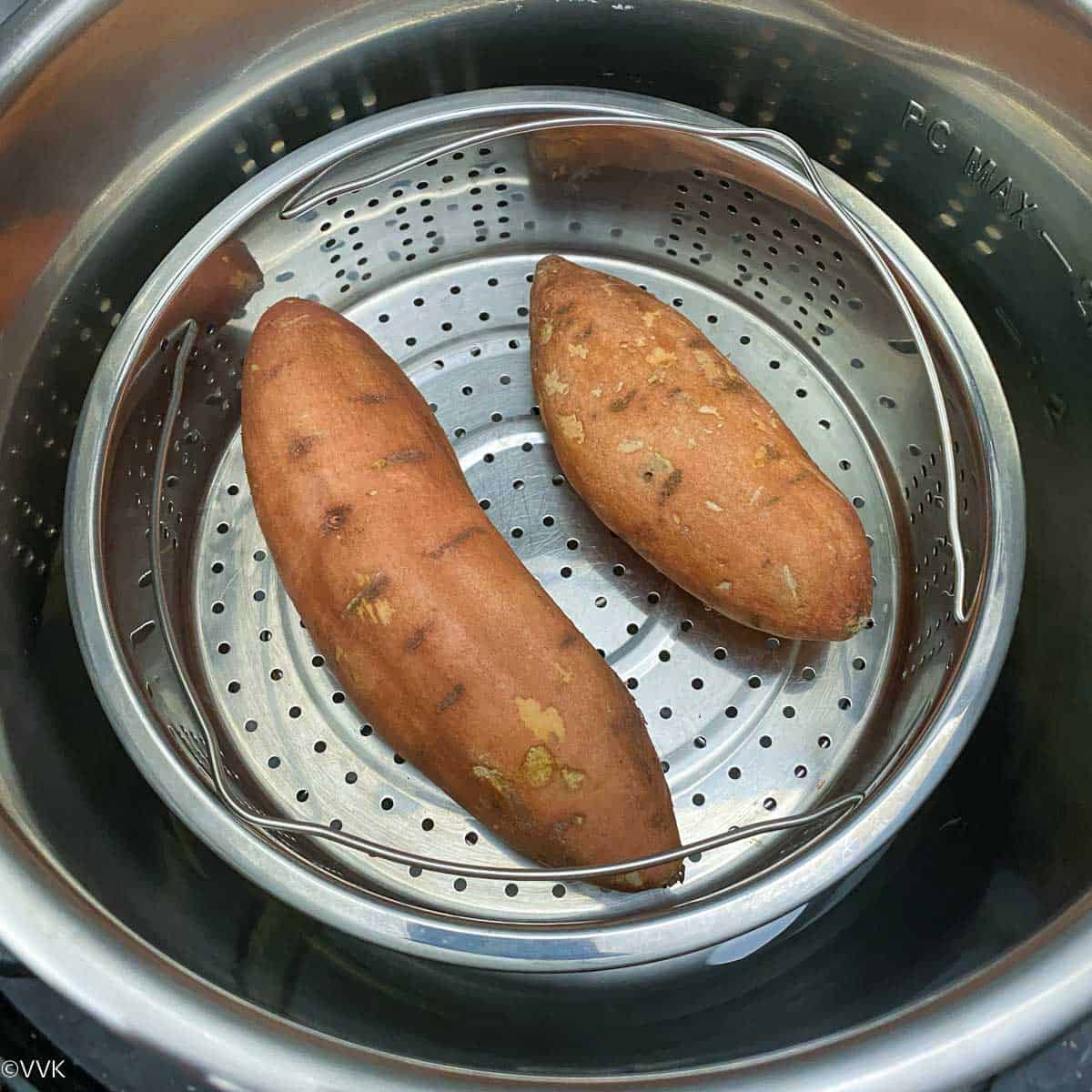 steaming sweet potatoes in instant pot