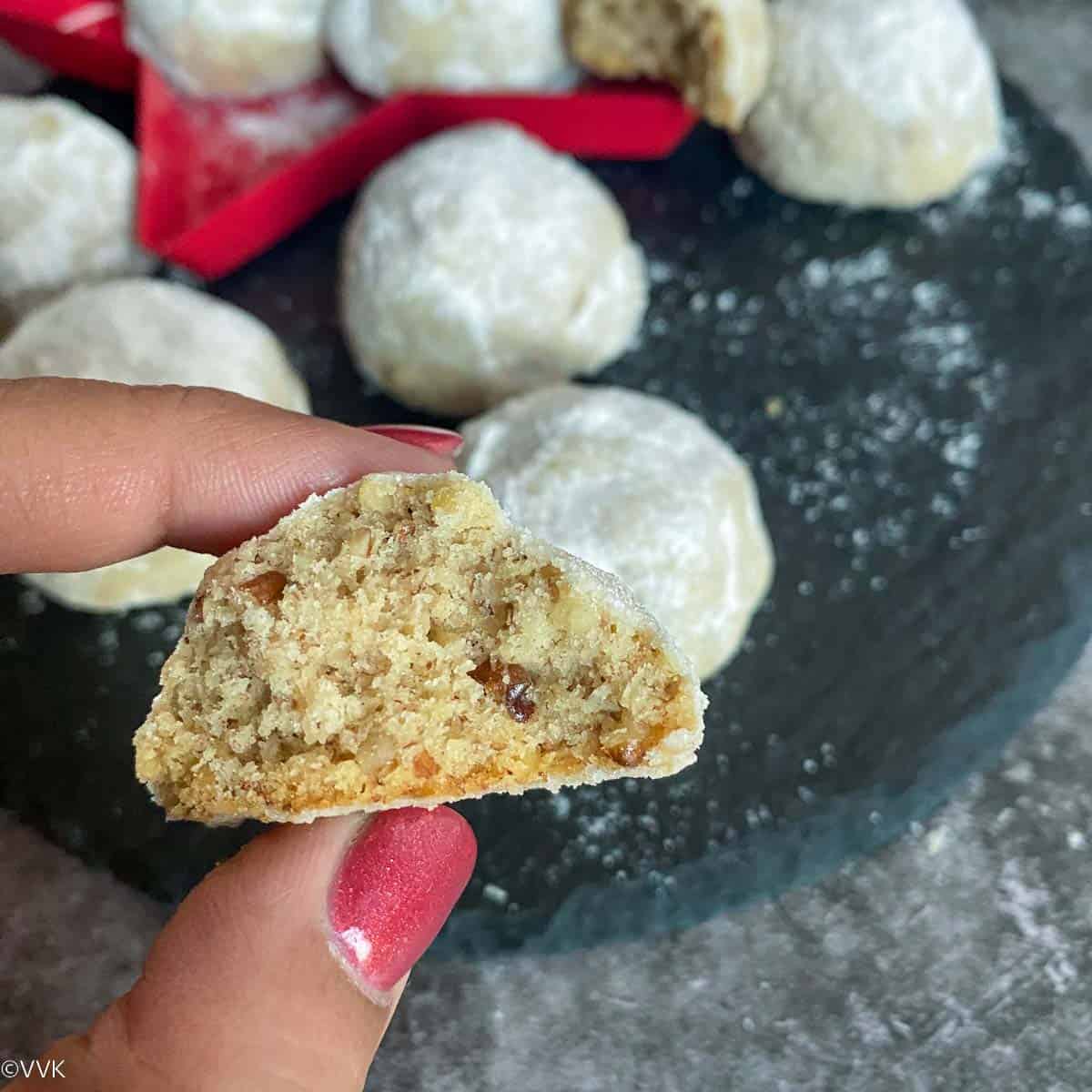 inside of the snowball cookies