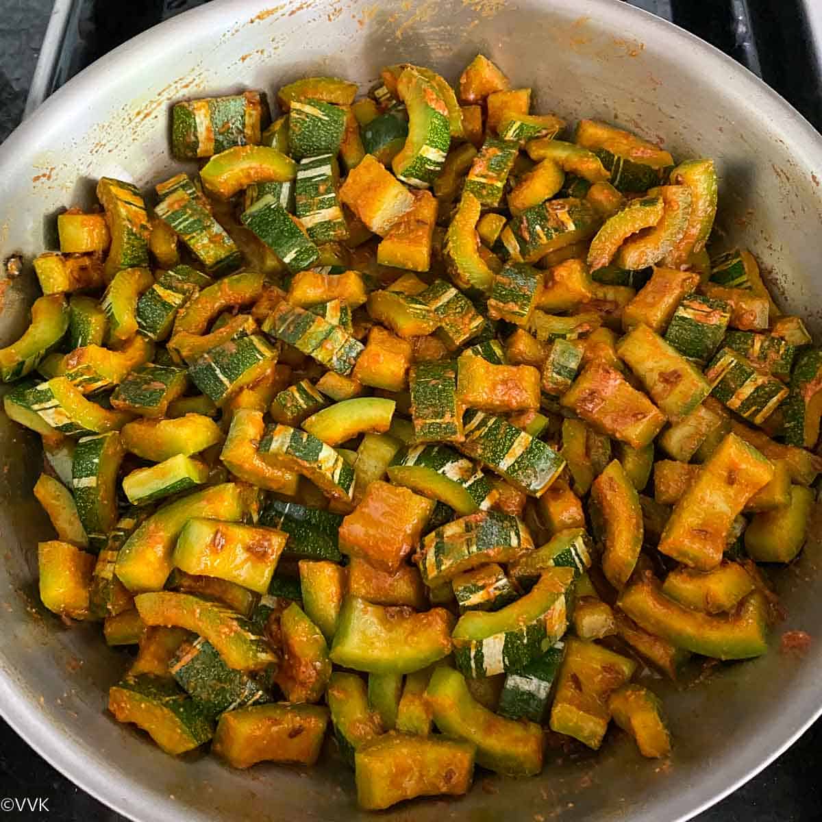 snake gourd mixed with spices