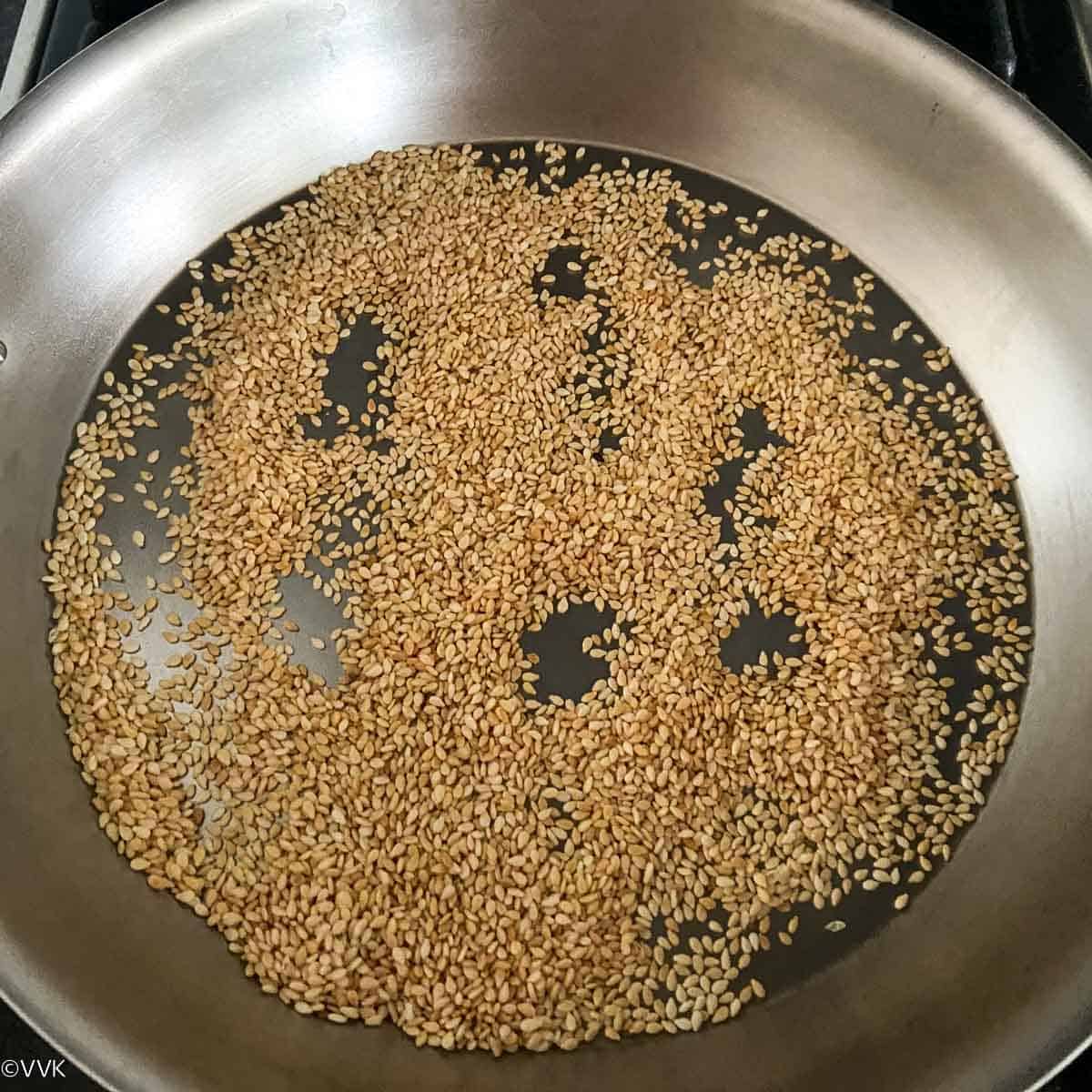 roasted white sesame seeds