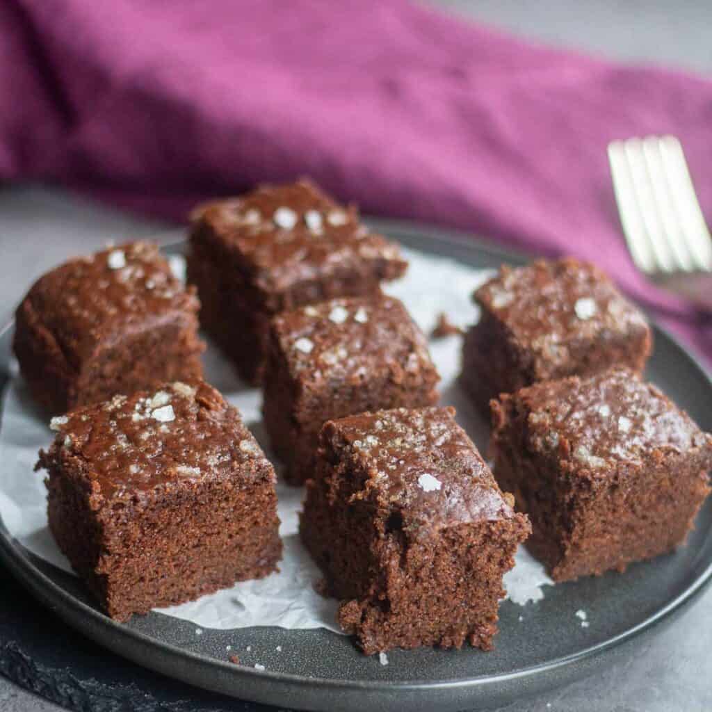 Easy & Delicios Eggless Brownies Vidhya's Home Cooking