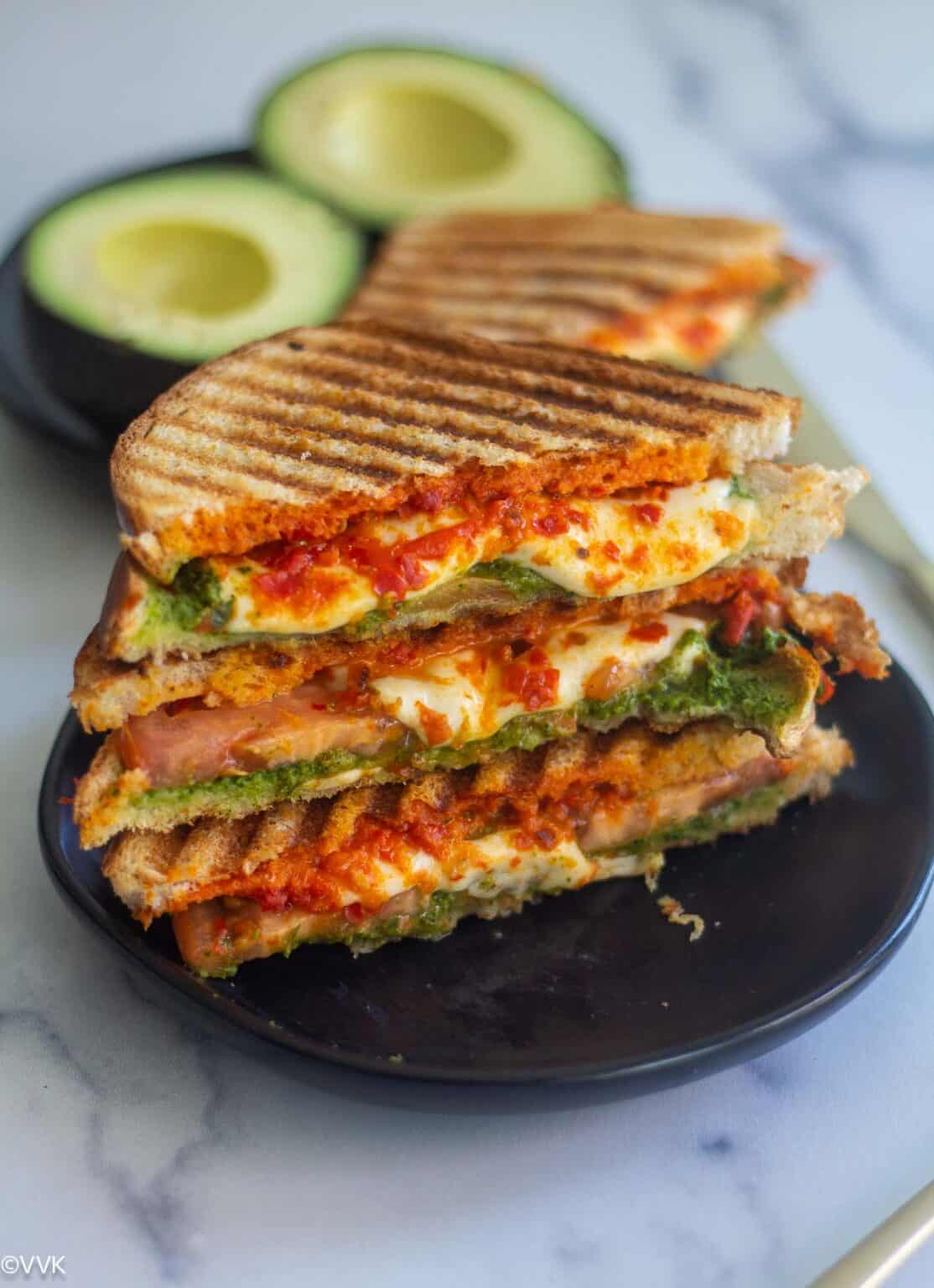 Pesto Mozzarella Sandwich - Vidhya’s Vegetarian Kitchen