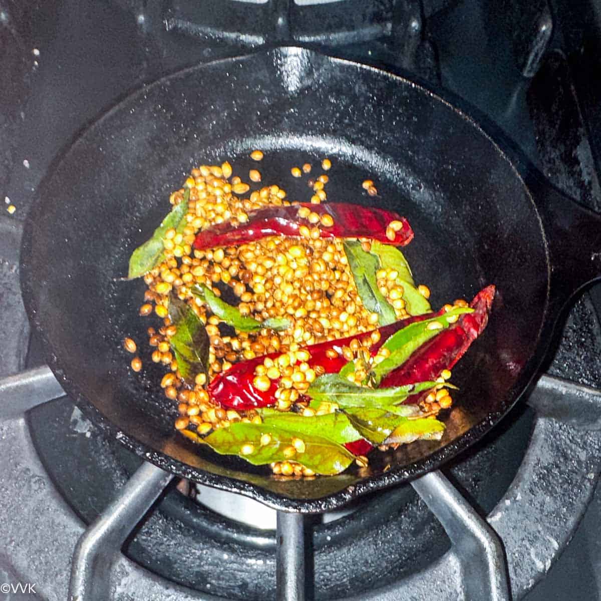 roasting coriander seeds and chilies