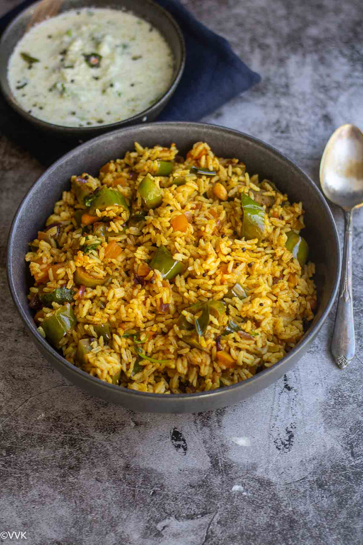 vaangi bhath served with cucumber raita