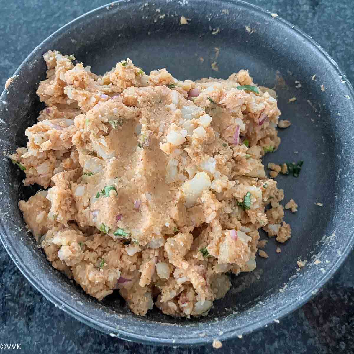 mixed aloo tikki mixture