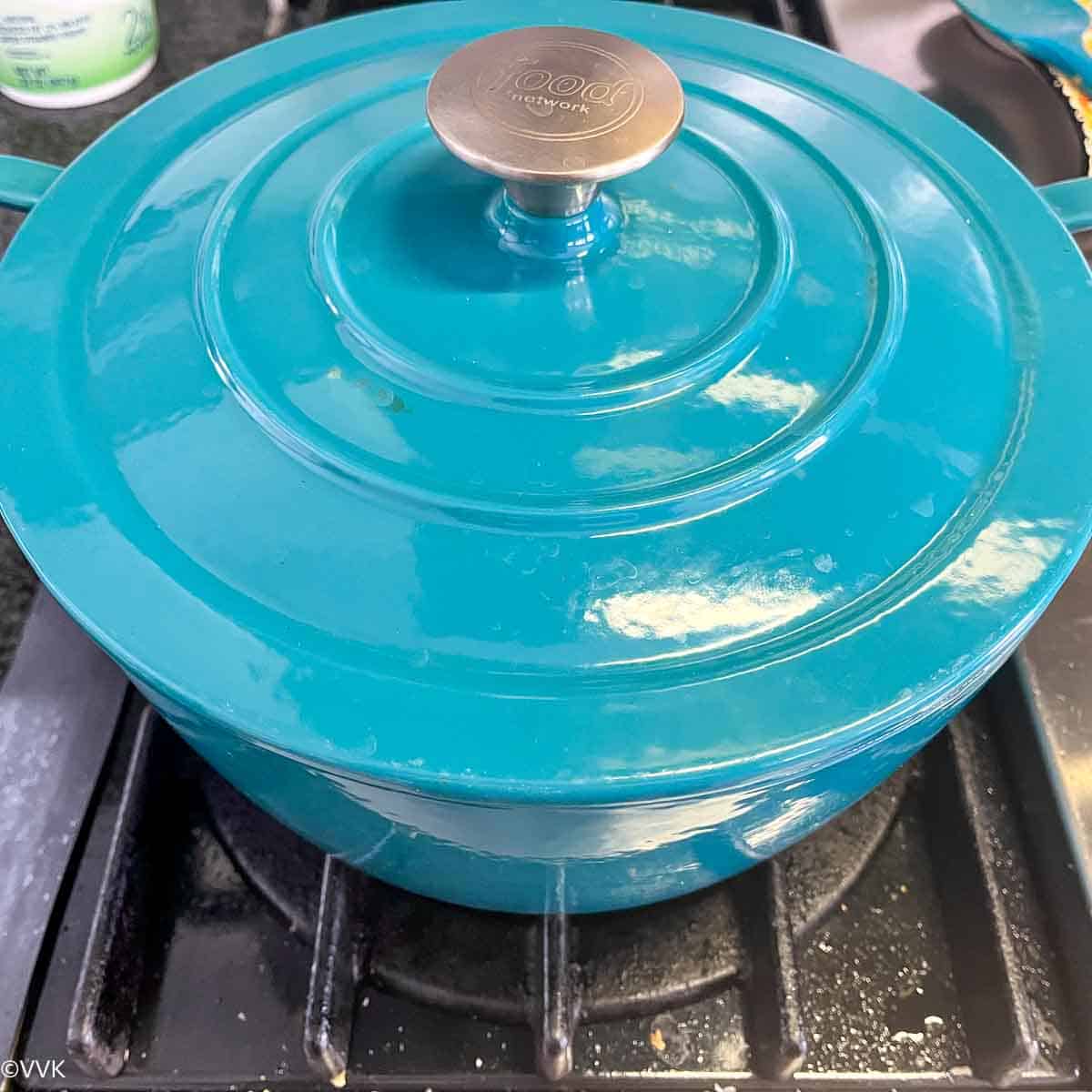 covering and cooking the biryani